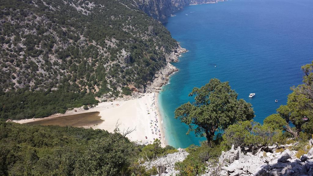 Appartamento Mariolu 3 Санта-Марія-Наваррезе Екстер'єр фото