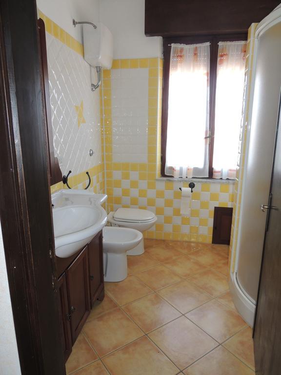 Appartamento Mariolu 3 Санта-Марія-Наваррезе Екстер'єр фото